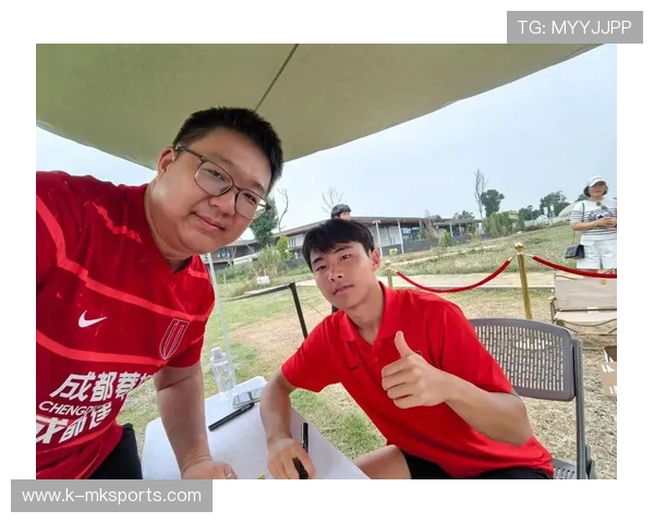 成都蓉城帅惟浩策动中场连续直塞