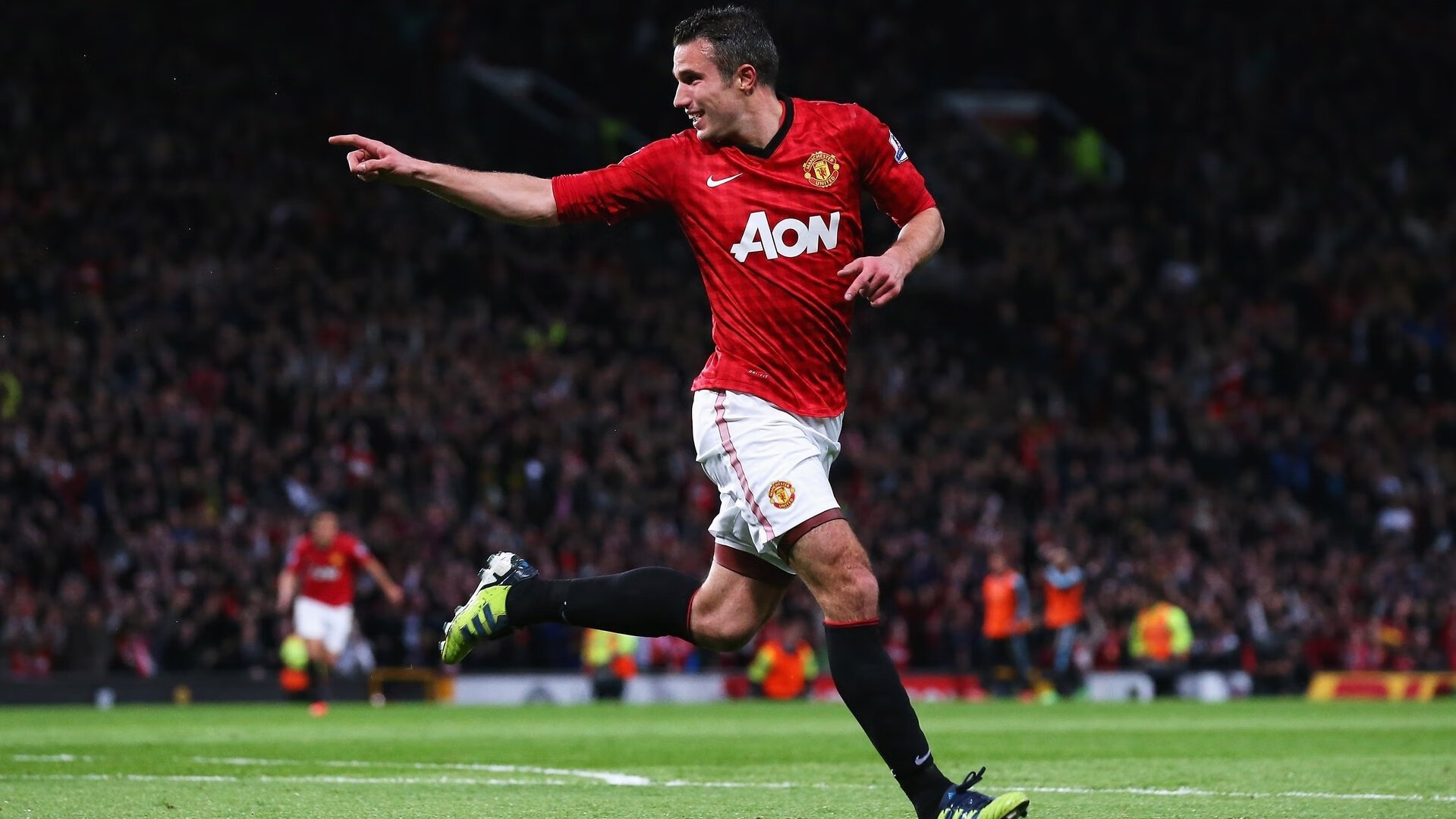 中国足球运动员职业发展规划指导，职业足球运动员成长路径